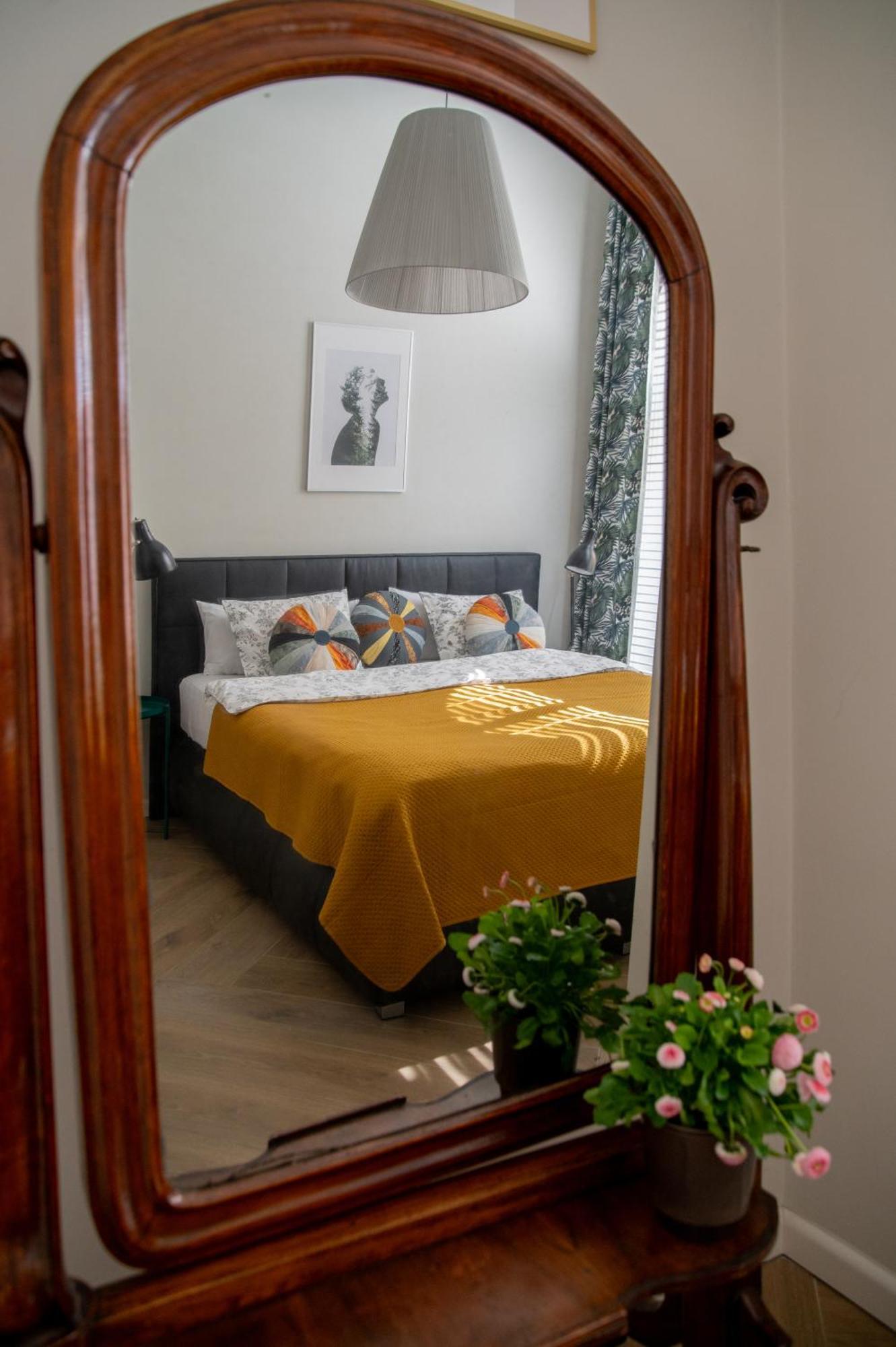 Brokilon House Apartment